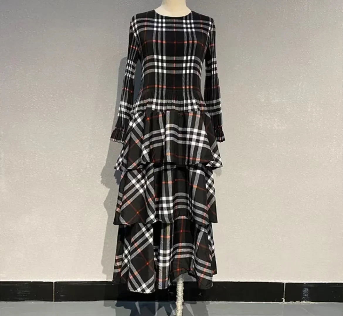 Ruffles Pleated Dress Women Long Sleeves Dresses Party Clothing