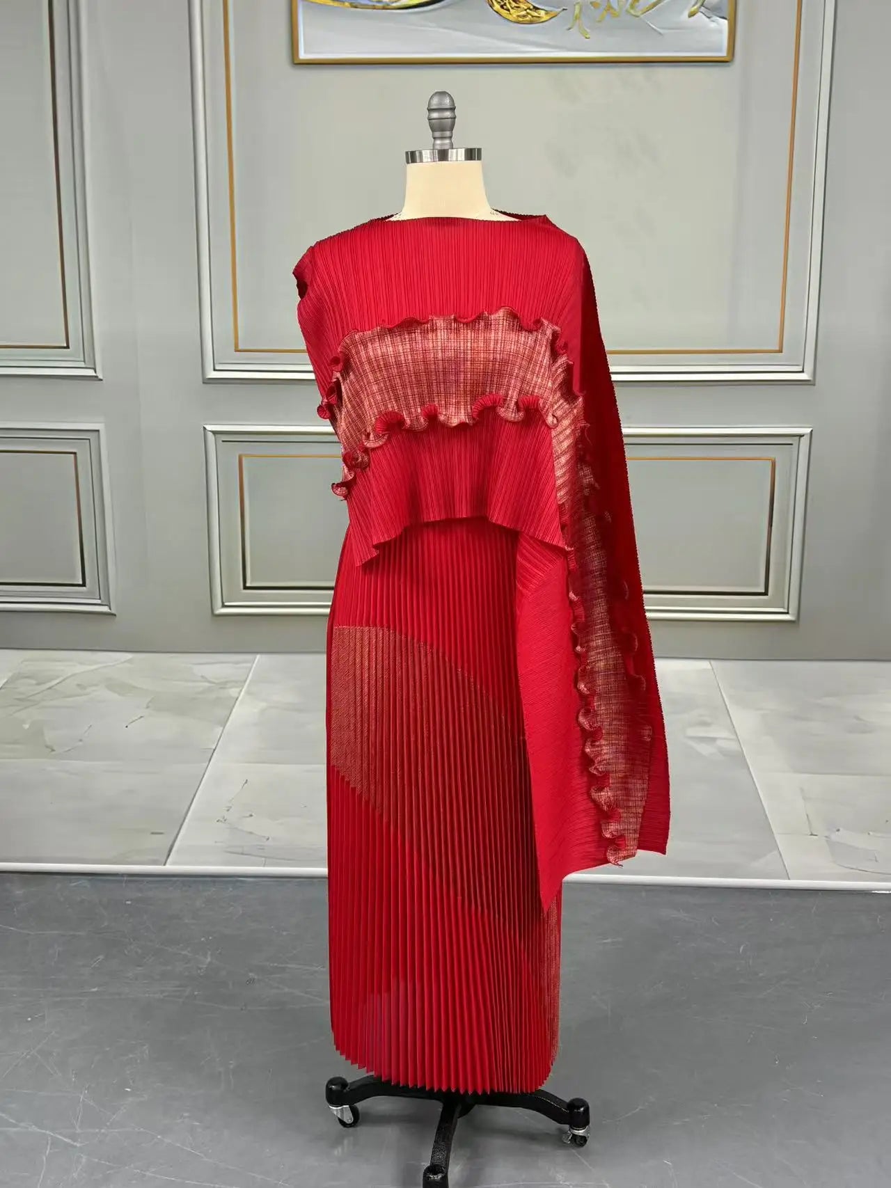 Free Size Pleated Skirt Suit One-shoulder Top + long Skirt Women's 2-piece Set