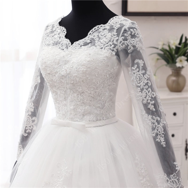 New Spring Lace Appliques Wedding Dresses Long Sleeve Vestidos De Novia 2022 White V-Neck Princess Bride Wedding Gowns Plus Size