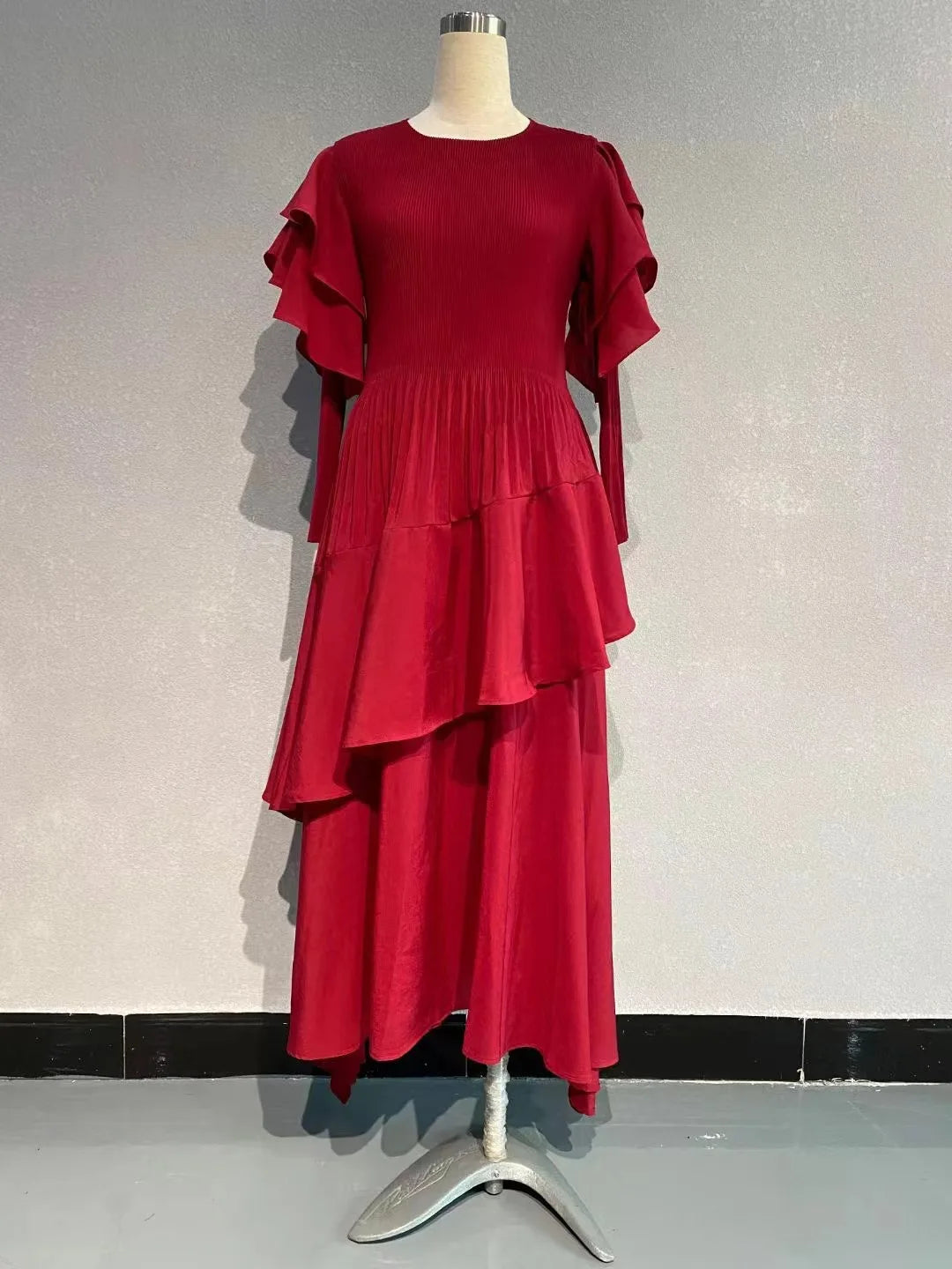 Ruffled Long Dress Long Sleeved Pleated Dress Elegant