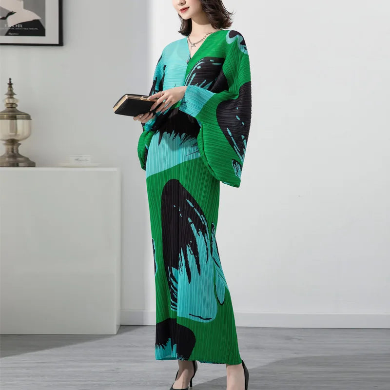 Free Size pleated  dress women bat sleeve long women's dress