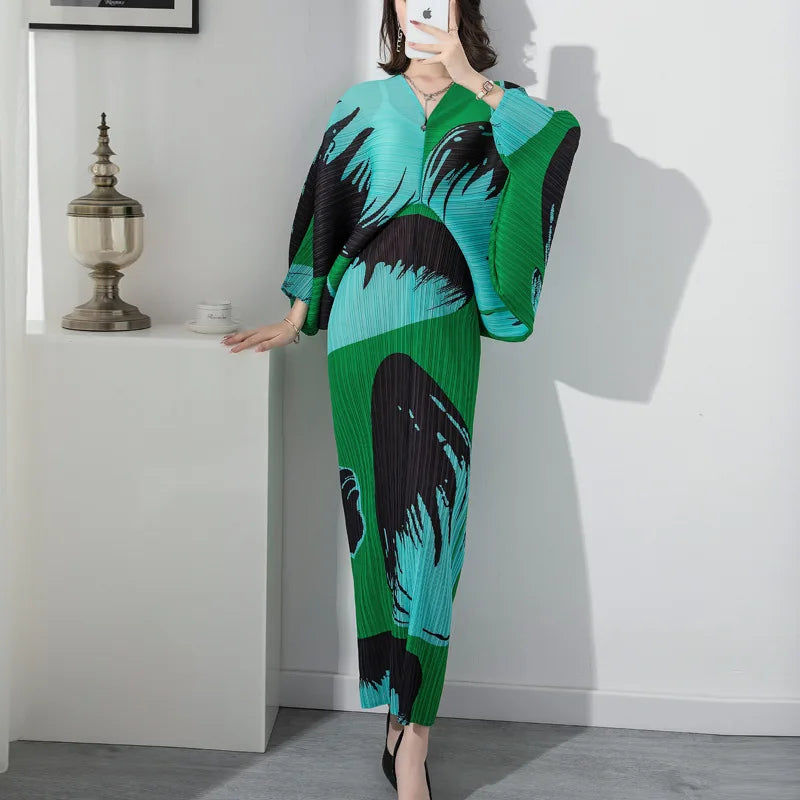 Free Size pleated  dress women bat sleeve long women's dress