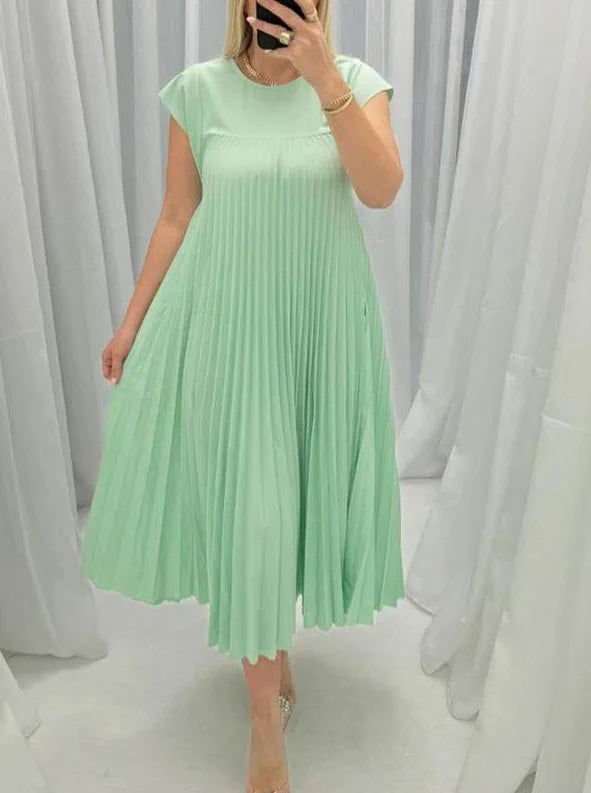 Long Dress Summer O-Neck Sleeveless Pleated Maxi Women's Dress