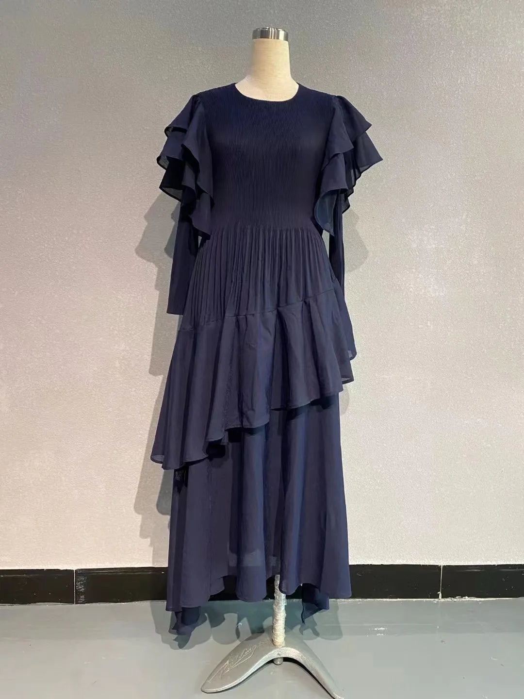 Ruffled Long Dress Long Sleeved Pleated Dress Elegant