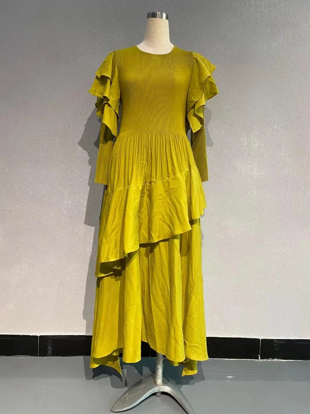Ruffled Long Dress Long Sleeved Pleated Dress Elegant